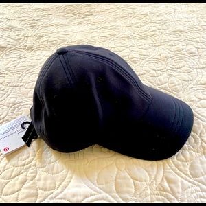 NWT Lululemon baller hat, adjustable, black